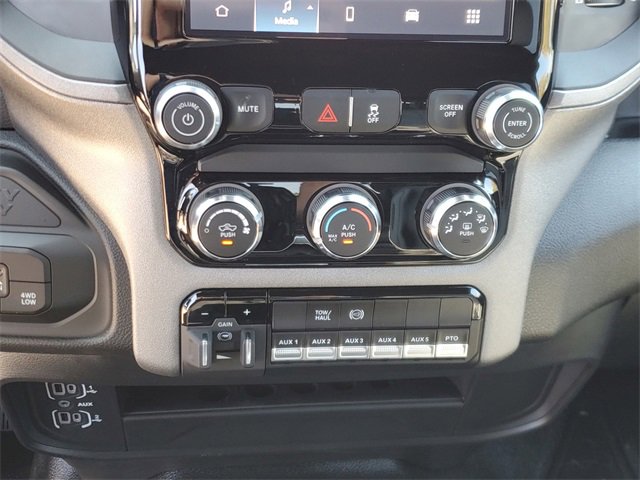 New 2026 RAM 3500 Tradesman w/ Chrome Appearance Group image 24