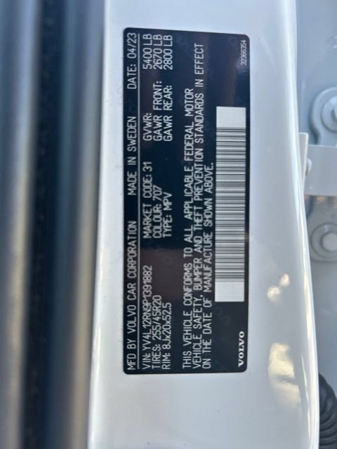 Used 2023 Volvo XC60 B5 Plus w/ Climate Package AWD/4WD image 32