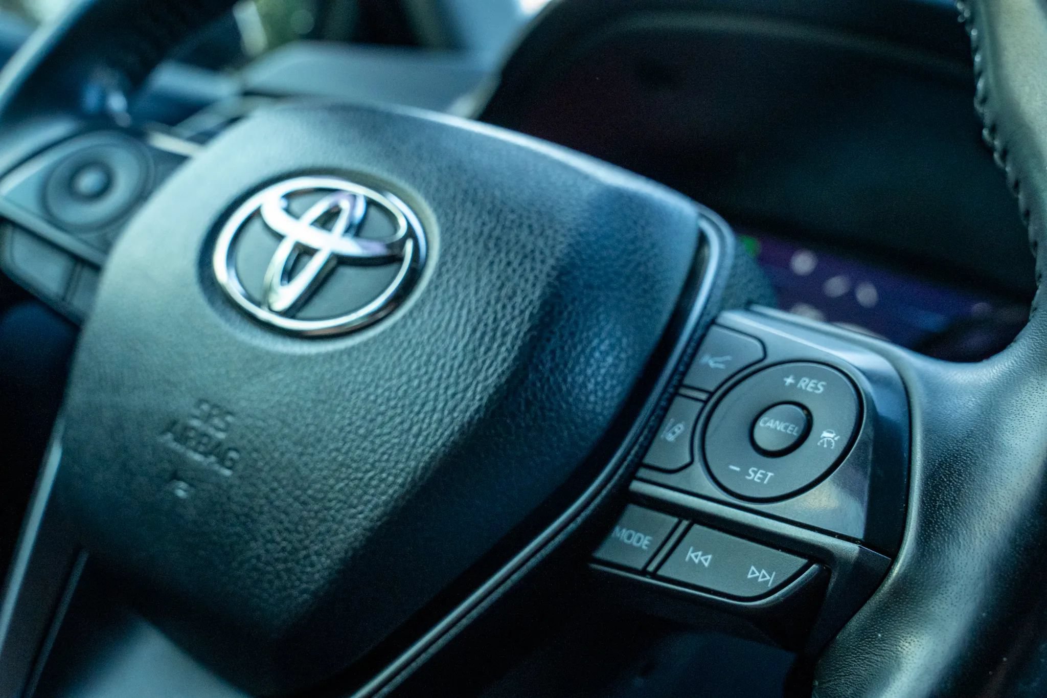Used 2022 Toyota Camry XSE FWD image 18