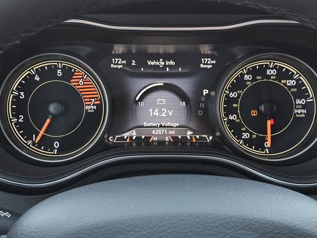 Used 2022 Jeep Cherokee Latitude Lux image 24