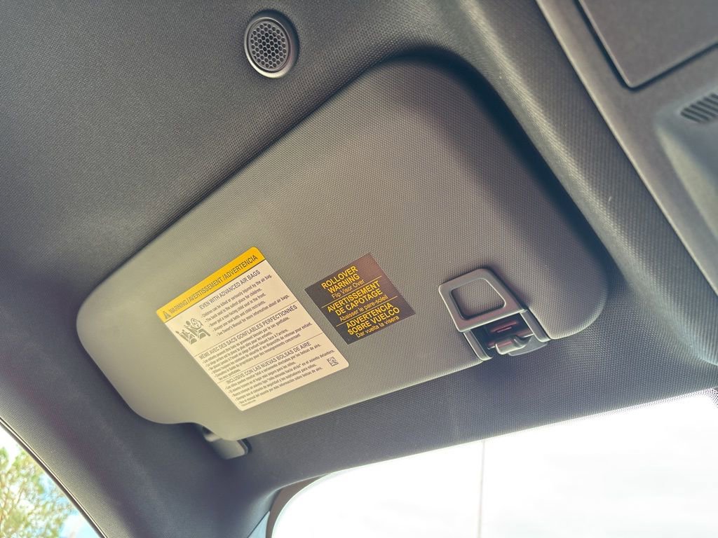 Used 2025 Ford Escape ST-Line Select AWD/4WD image 39