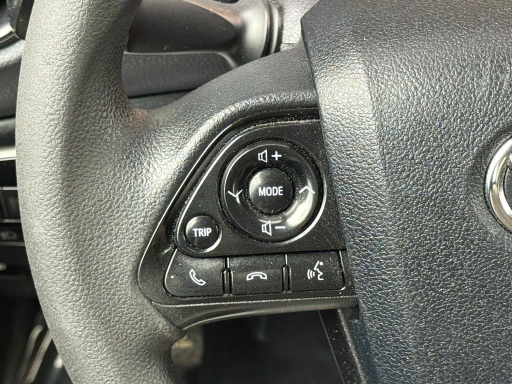 Used 2019 Toyota Prius LE image 28