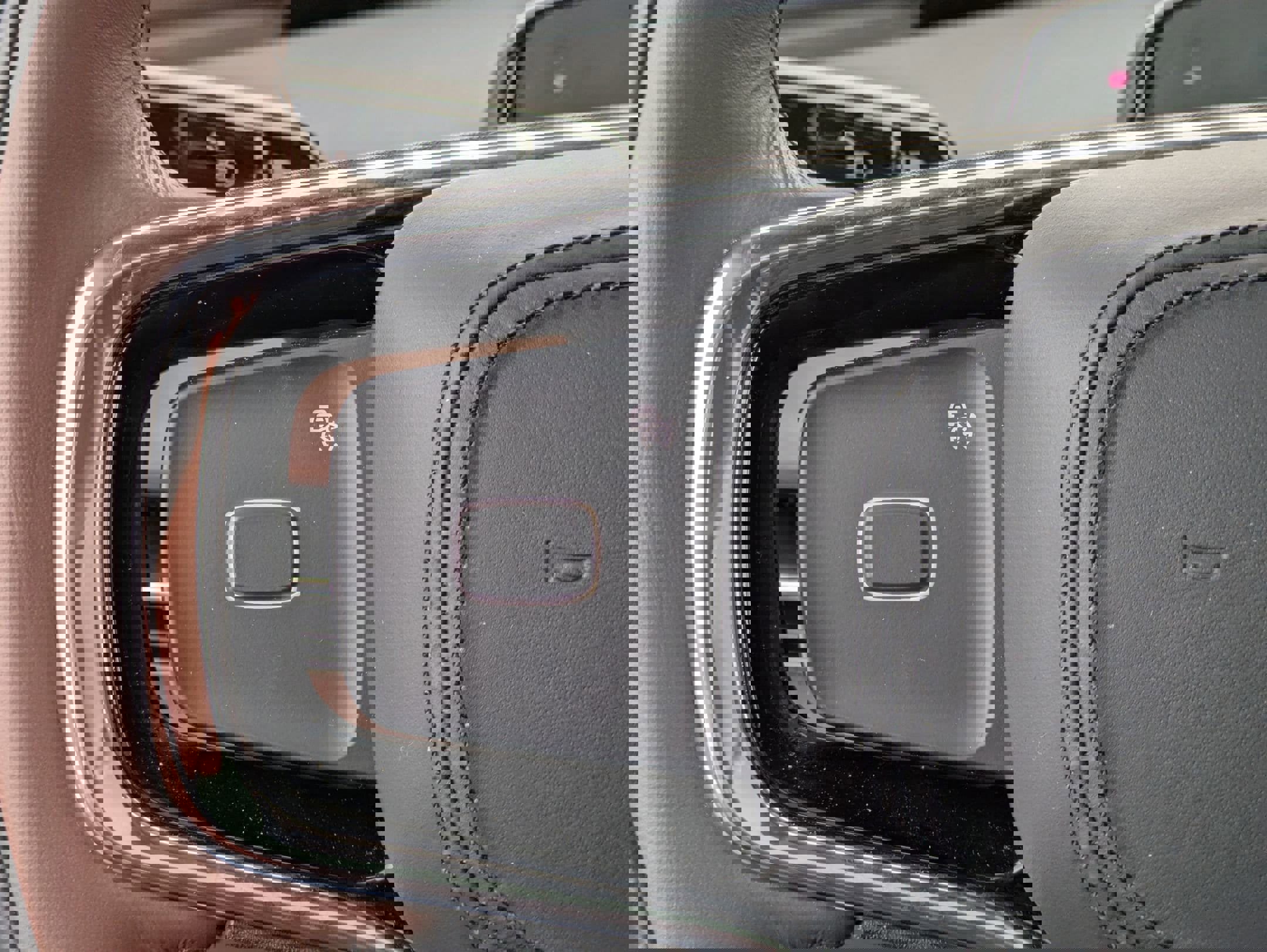 Used 2025 Lincoln Navigator Reserve AWD/4WD image 16