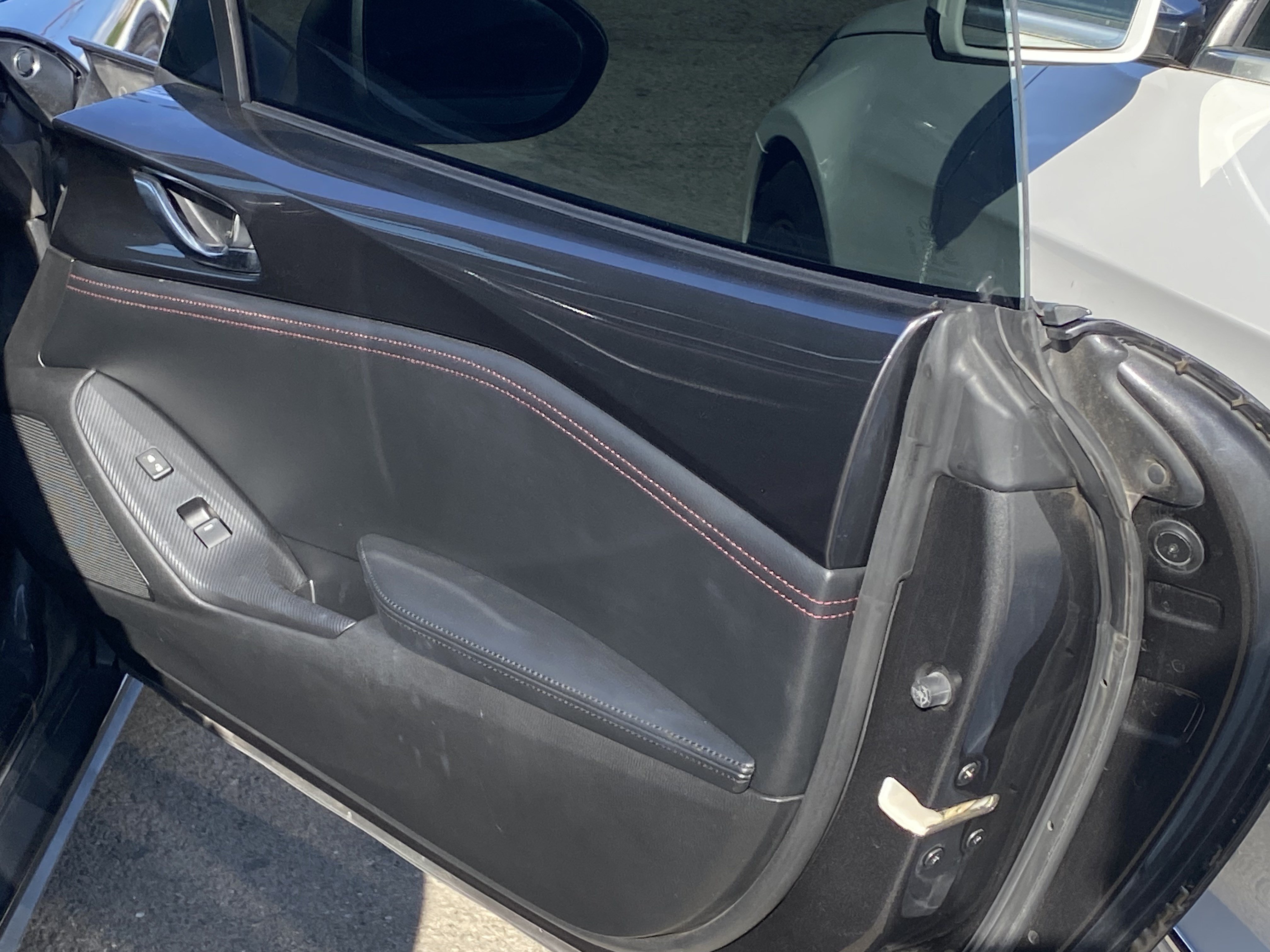 Used 2018 MAZDA MX-5 Miata RF Club RWD image 13