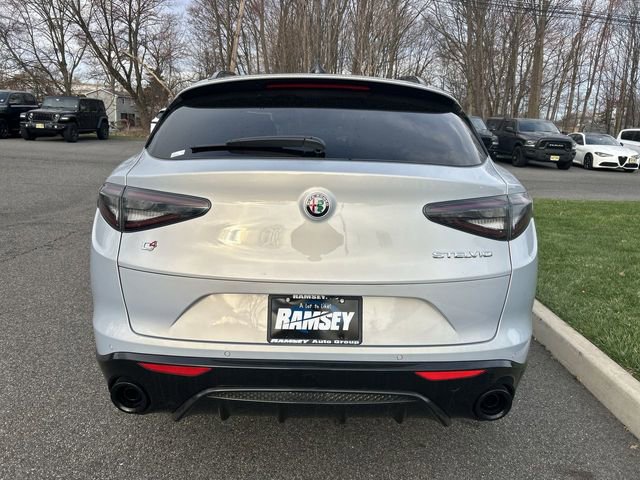 New 2026 Alfa Romeo Stelvio Sprint image 16