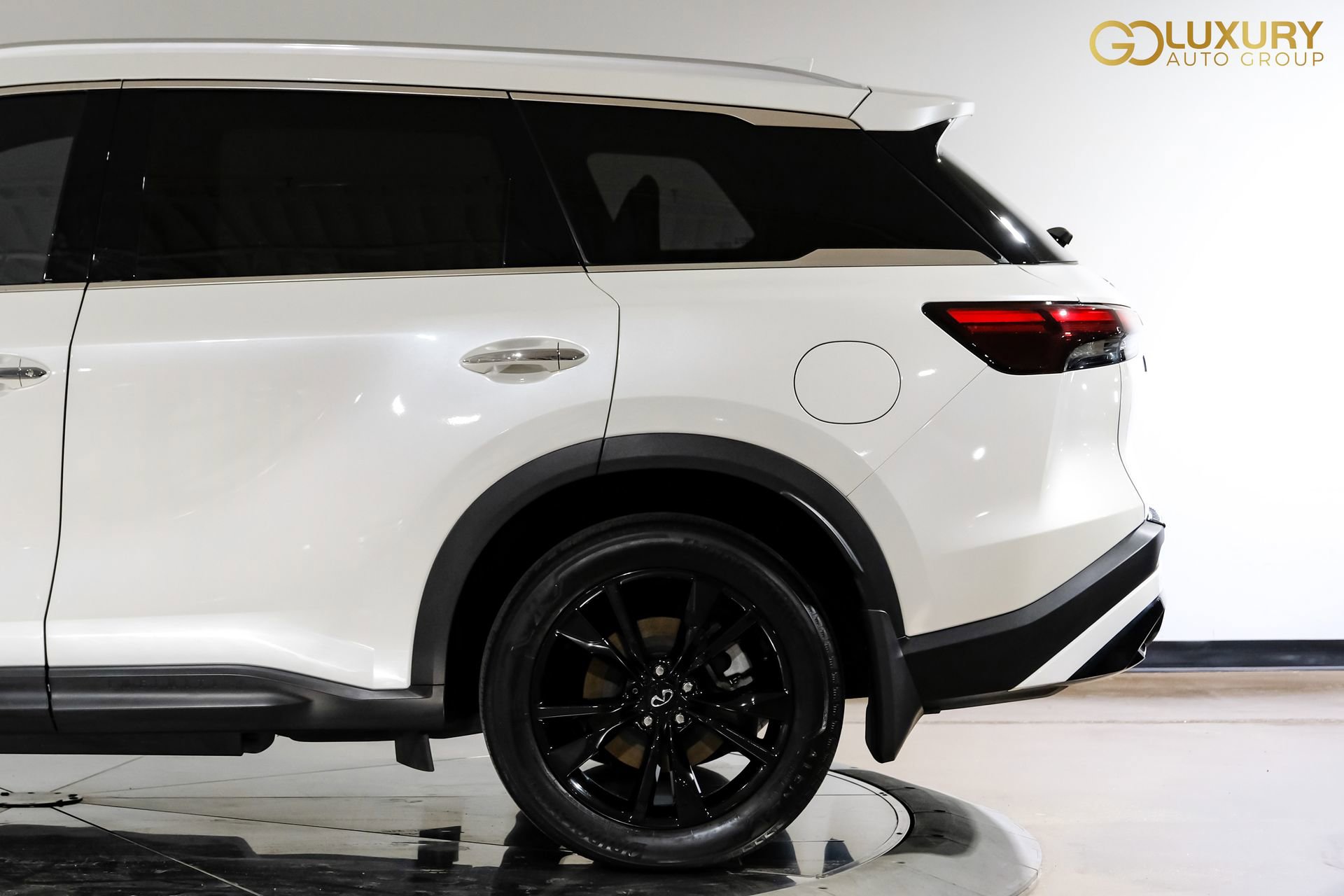 Used 2023 INFINITI QX60 Luxe w/ Vision Package image 15