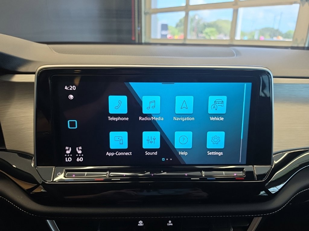Used 2026 Volkswagen Atlas Cross Sport SE FWD image 22