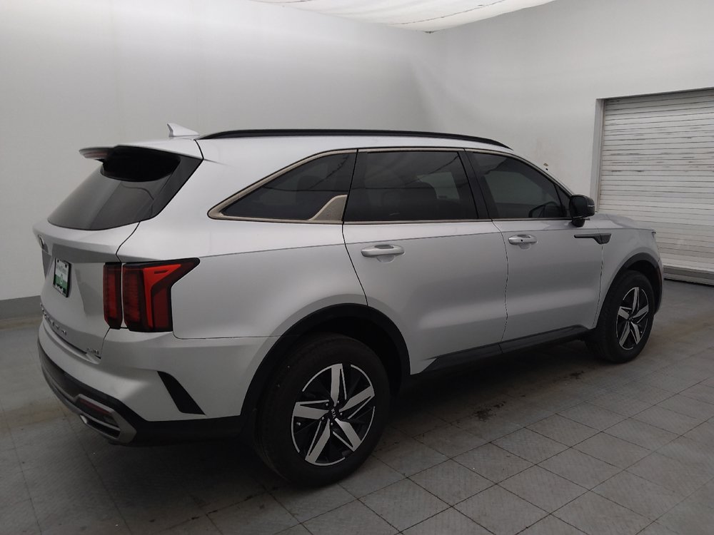 Used 2021 Kia Sorento EX w/ Panoramic Sunroof Package AWD/4WD image 10