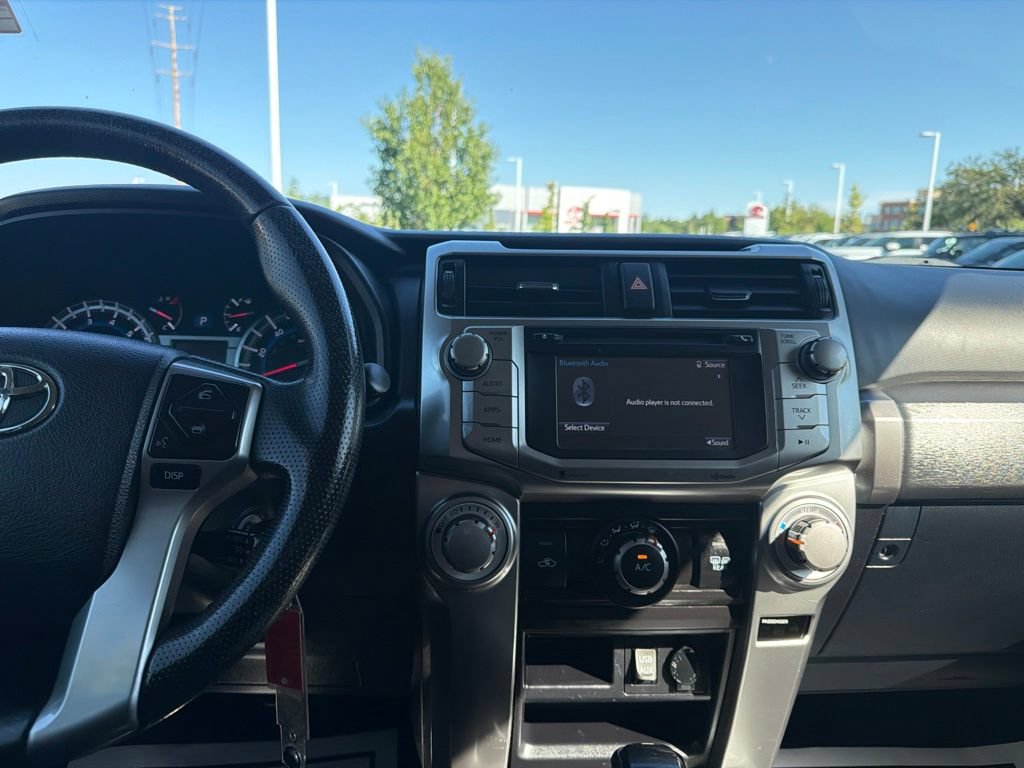 Used 2016 Toyota 4Runner SR5 AWD/4WD image 29