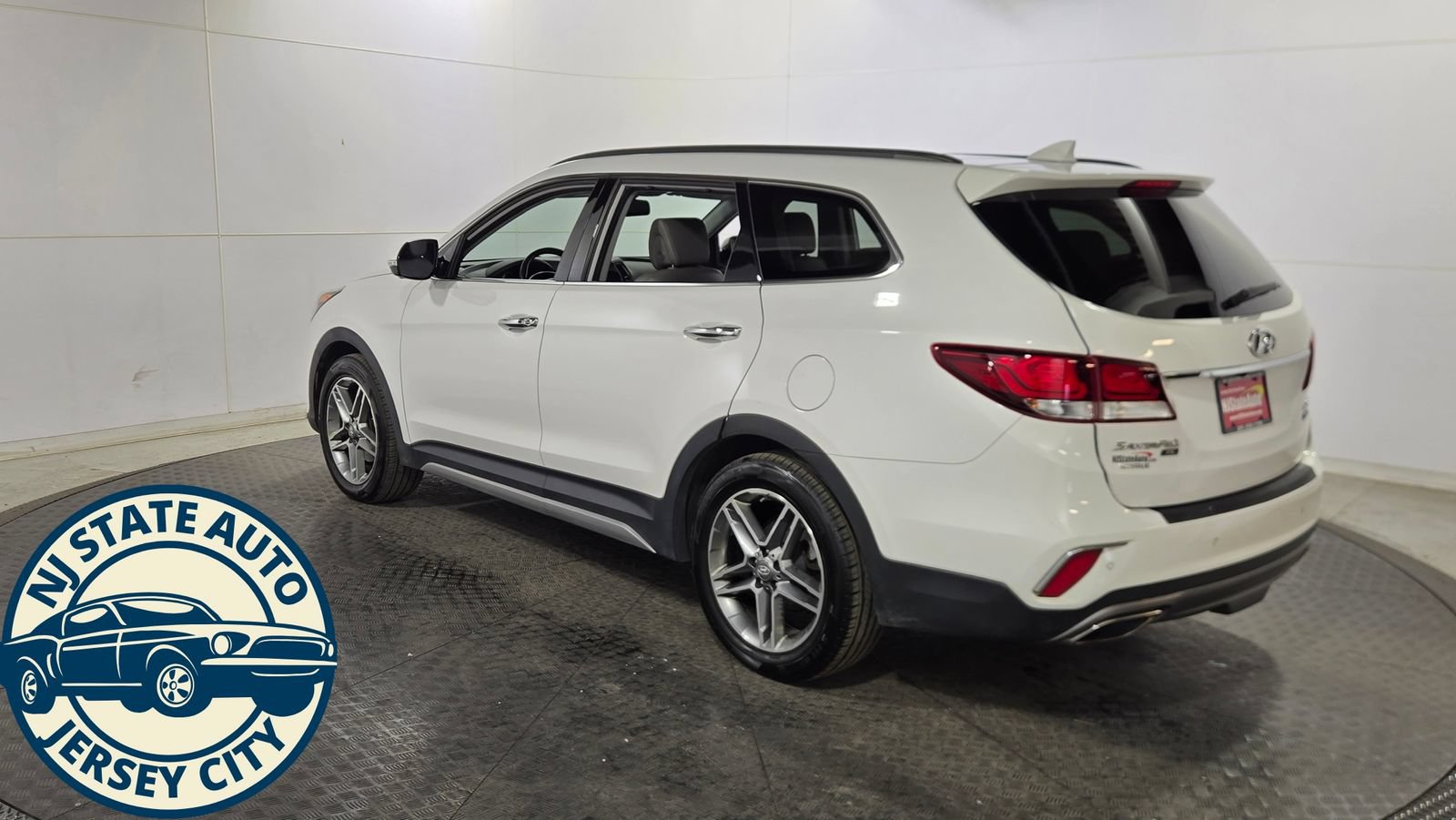 Used 2019 Hyundai Santa Fe XL AWD/4WD image 5