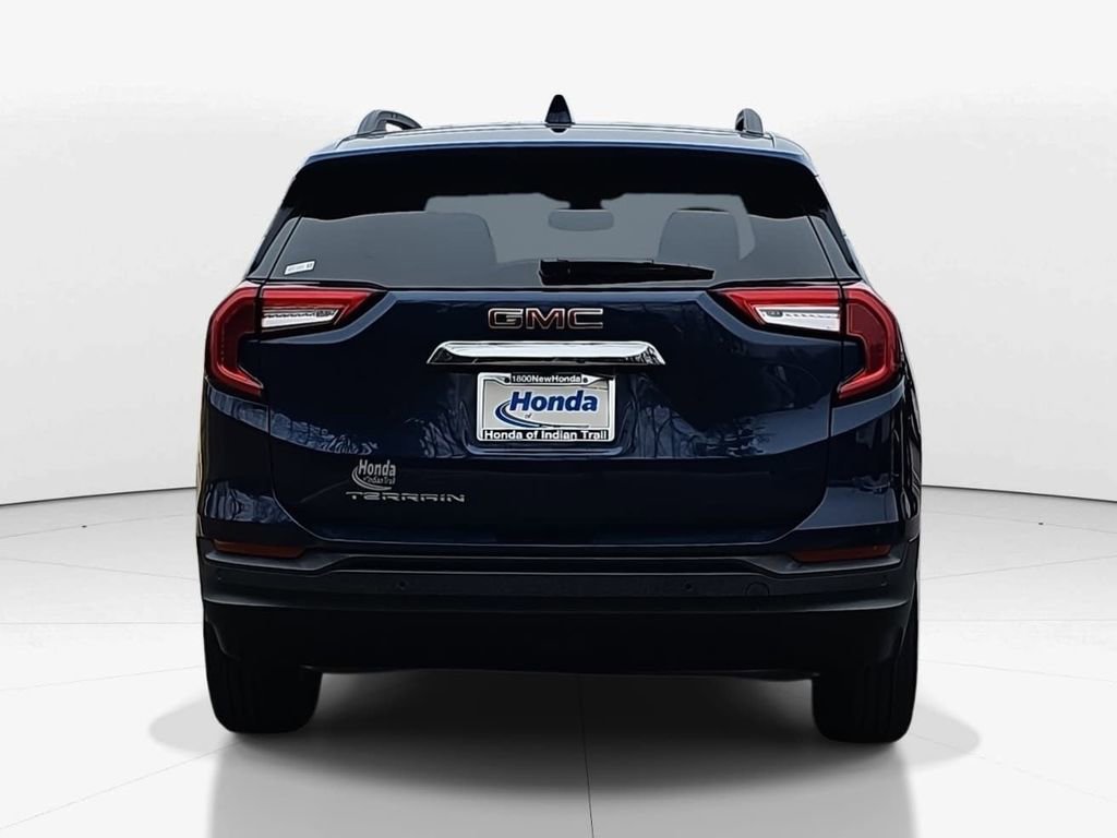 Used 2022 GMC Terrain SLE w/ Driver Convenience Package image 7