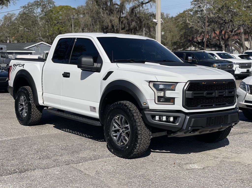 Used 2017 Ford F150 Raptor w/ Equipment Group 801A Mid image 19