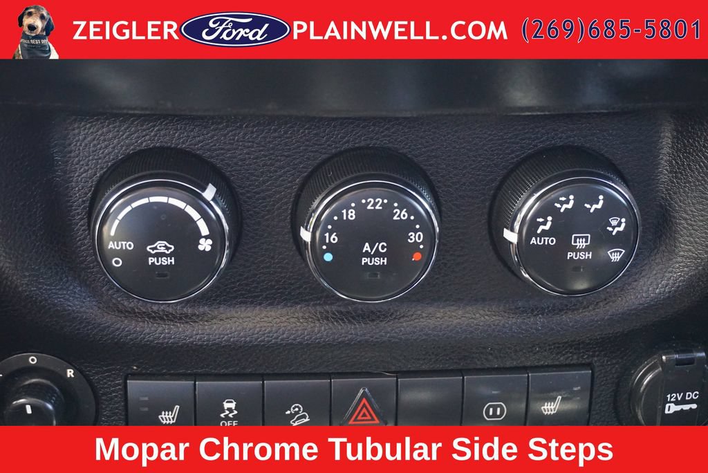 Used 2012 Jeep Wrangler Unlimited Sahara w/ Dual Top Group AWD/4WD image 18