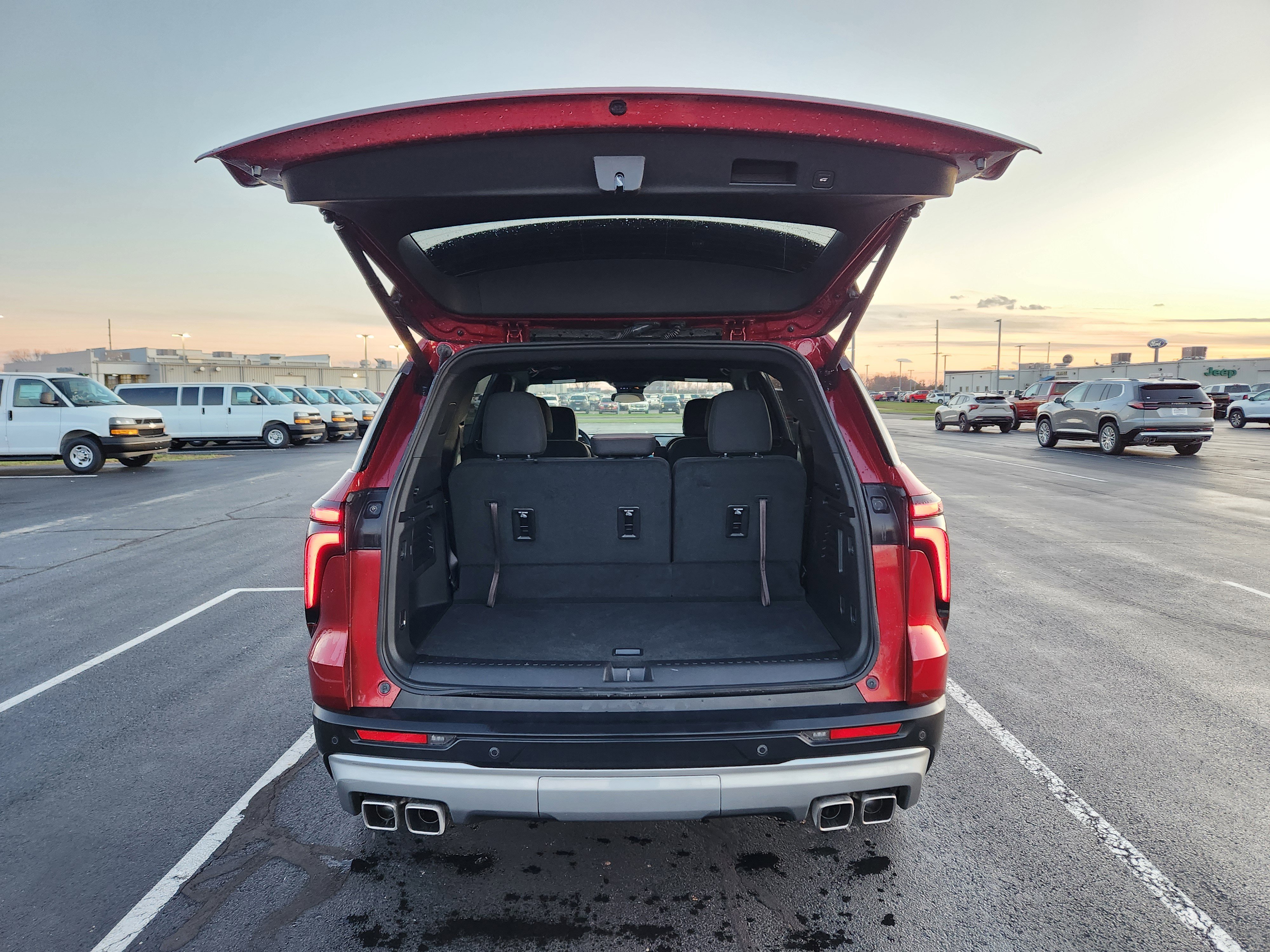 New 2025 Chevrolet Traverse LT w/ LPO, Floor Liner Package image 7