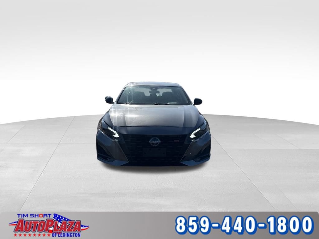 Used 2023 Nissan Altima 2.5 SR image 7