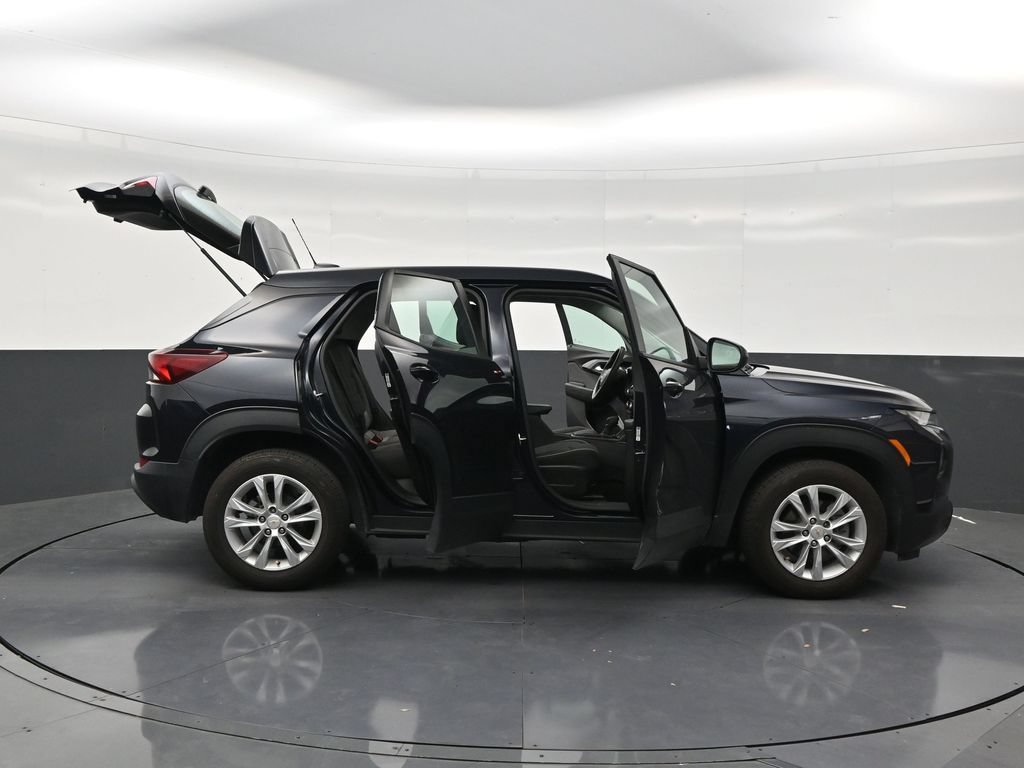 Used 2021 Chevrolet TrailBlazer LS FWD image 29