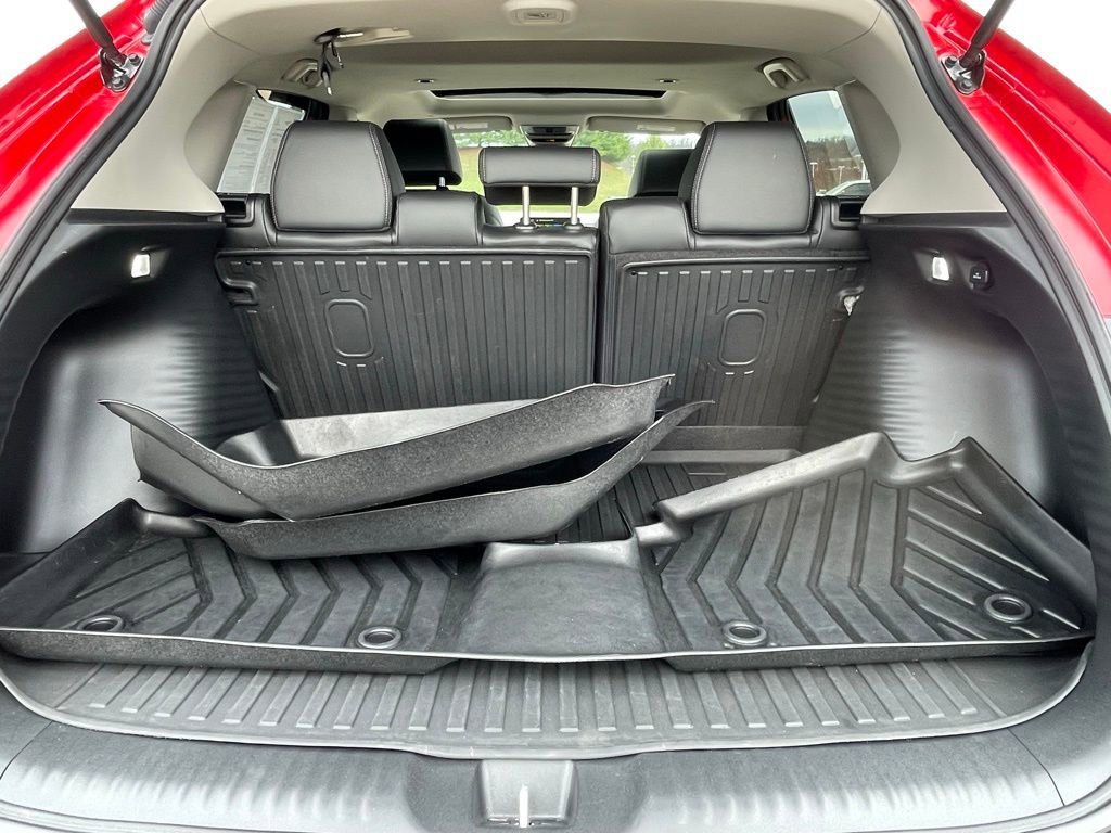 Used 2025 Honda HR-V EX-L image 16