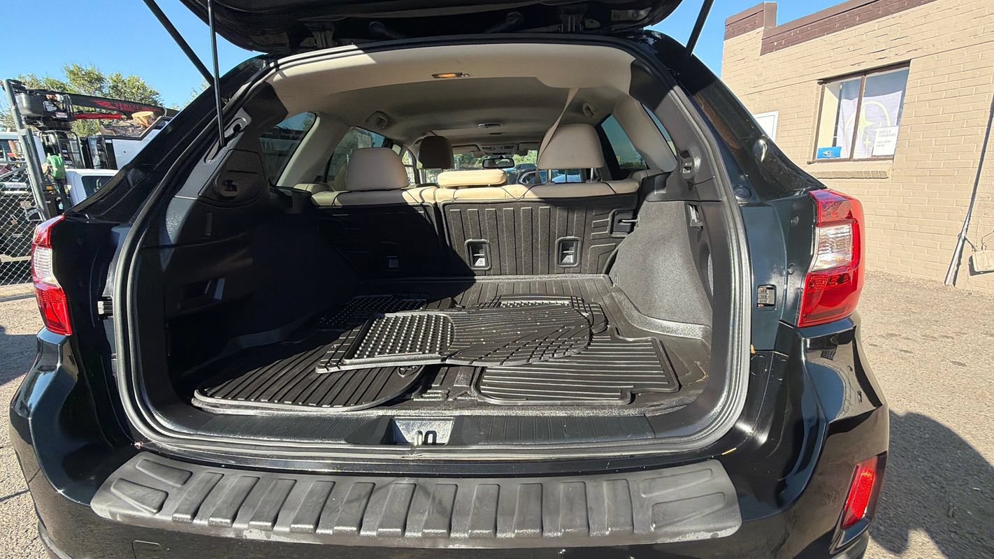Used 2016 Subaru Outback 2.5i Limited AWD/4WD image 23