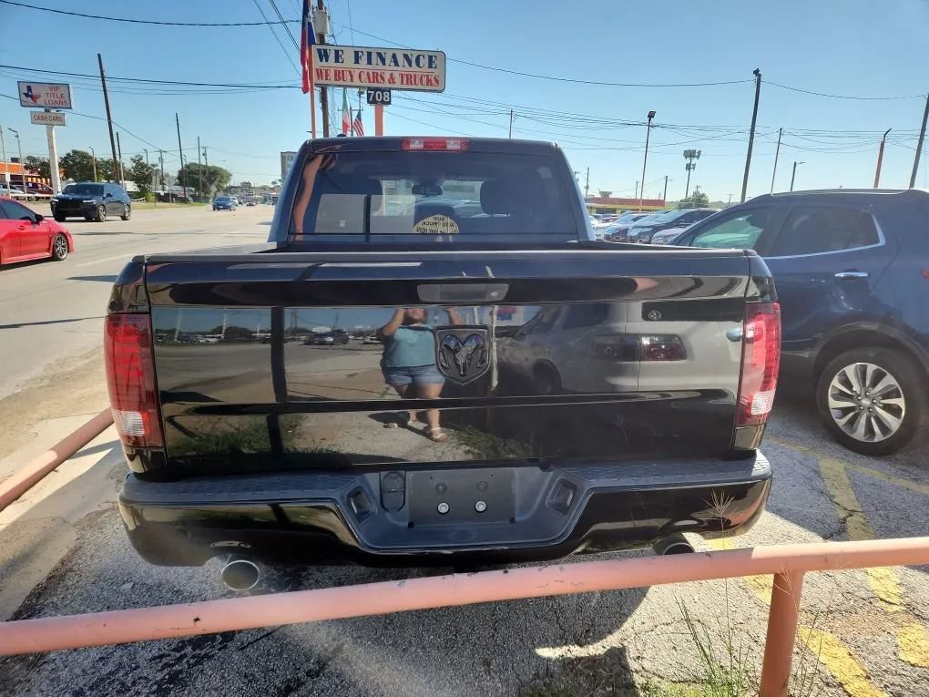 Used 2014 RAM 1500 Express w/ Black Ram 1500 Express Group RWD image 7