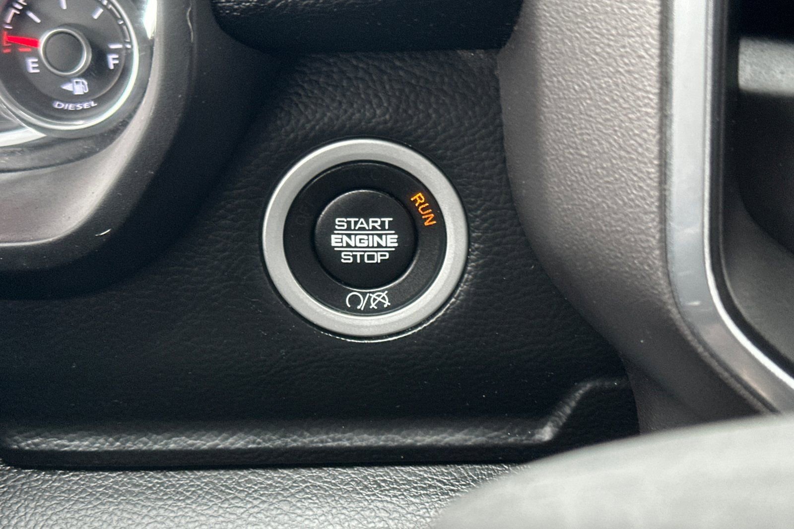 Used 2019 RAM 3500 Big Horn image 21