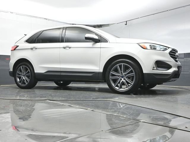 Used 2021 Ford Edge Titanium image 32