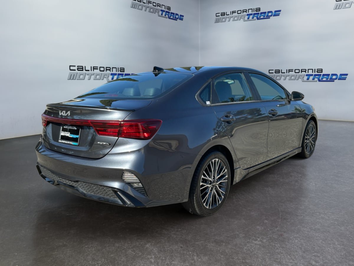 Used 2022 Kia Forte GT-Line FWD image 5
