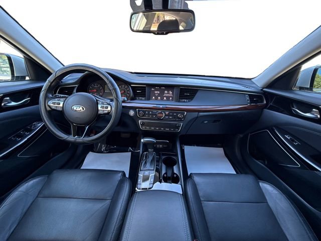 Used 2017 Kia Cadenza Premium image 28