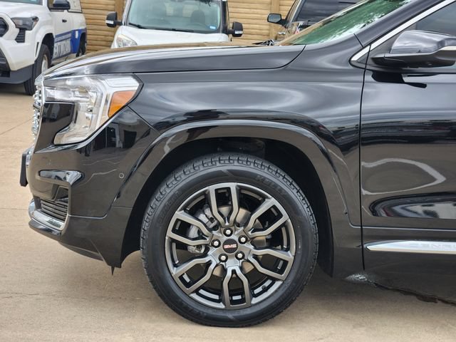 Used 2024 GMC Terrain Denali w/ Black Diamond Edition AWD/4WD image 16