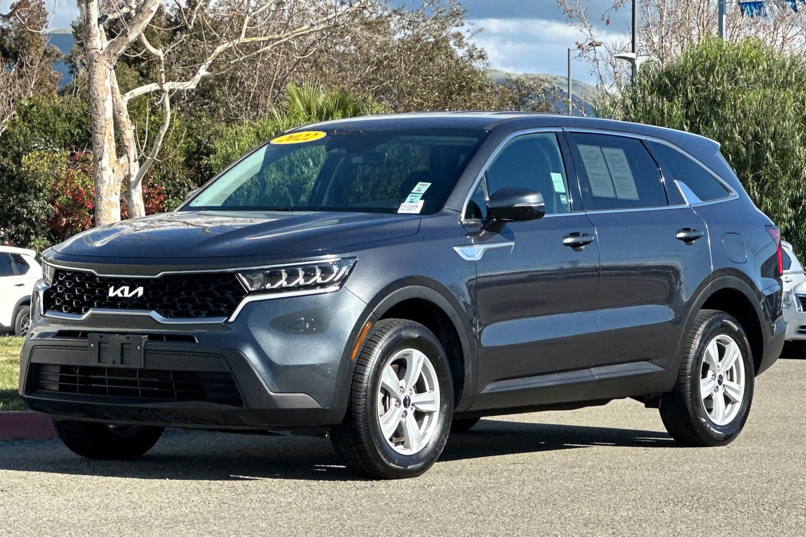 Used 2022 Kia Sorento LX image 8