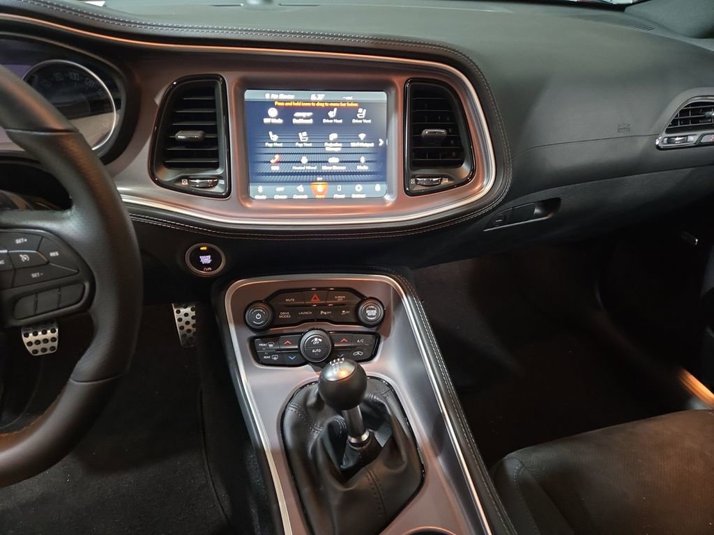 Used 2022 Dodge Challenger R/T Scat Pack w/ Dynamics Package image 15