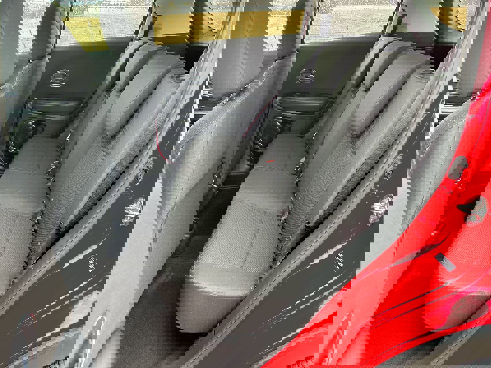 Used 2018 Honda HR-V EX image 19