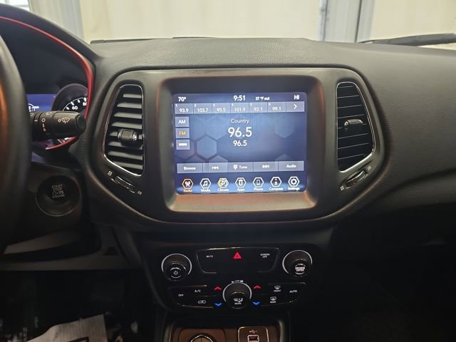 Used 2019 Jeep Compass Trailhawk image 18