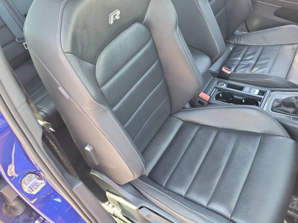 Used 2016 Volkswagen Golf 4-Door AWD/4WD image 19