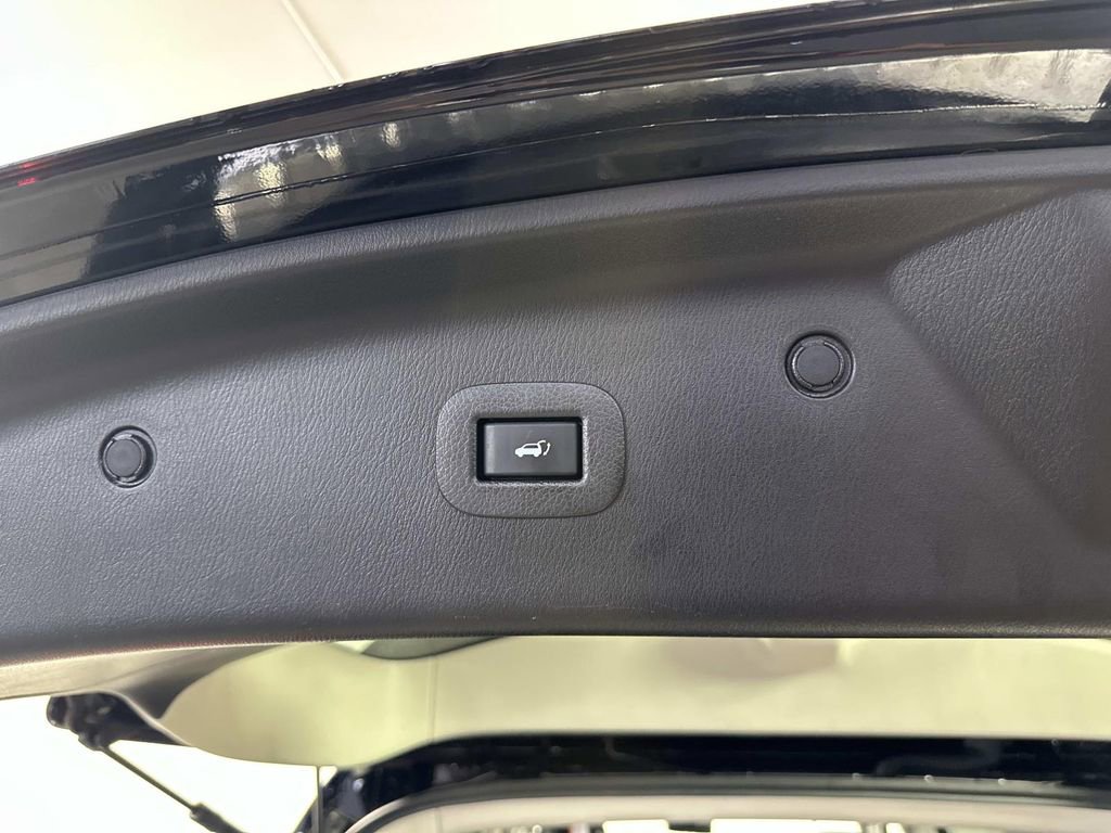 Used 2020 INFINITI QX80 Luxe w/ Proassist Package RWD image 37