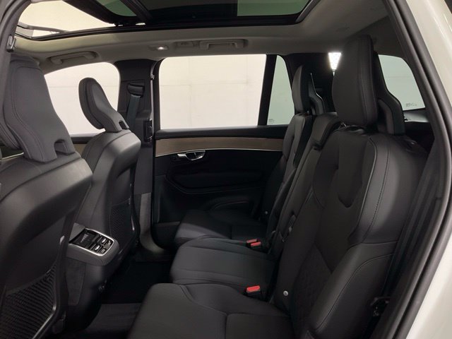New 2026 Volvo XC90 B5 Core AWD/4WD image 30