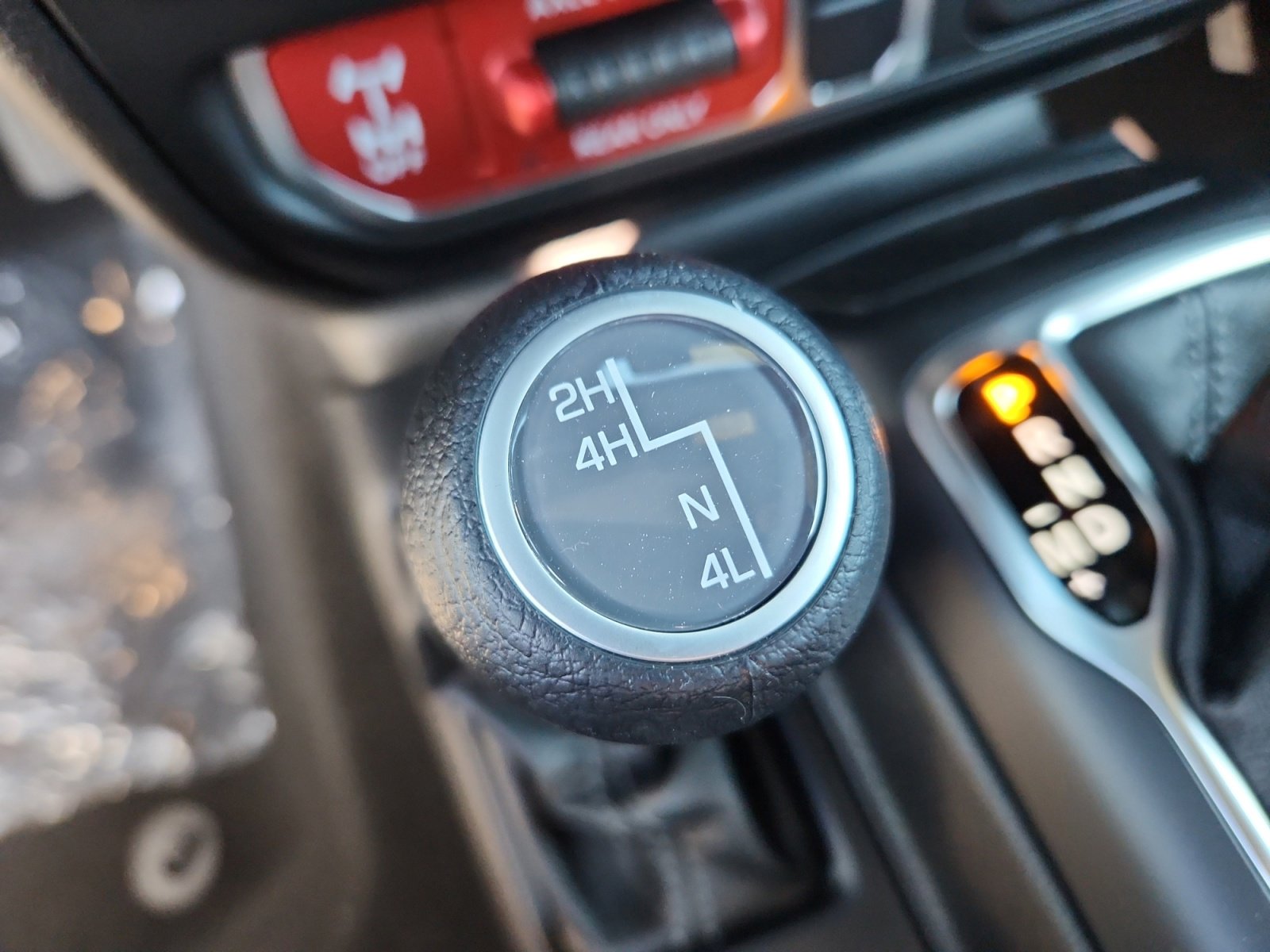 New 2025 Jeep Gladiator Willys AWD/4WD image 32