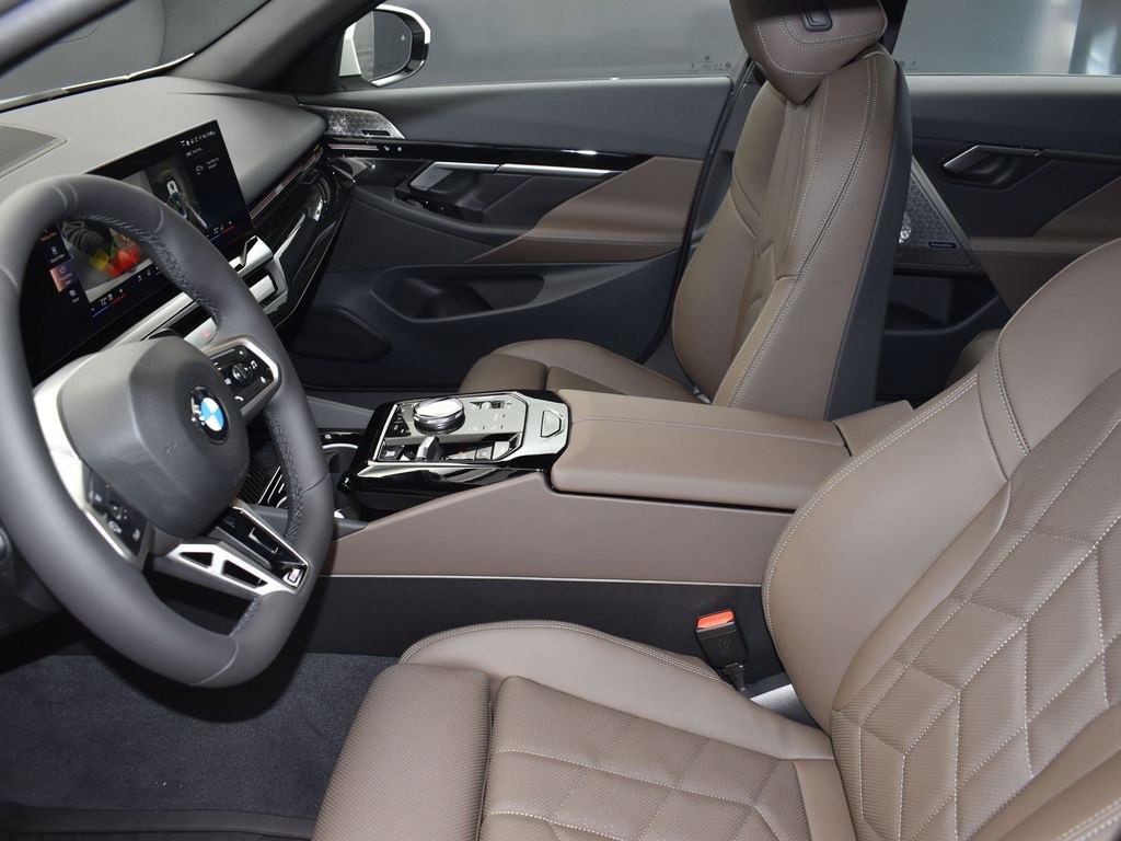 New 2026 BMW 530i w/ M Sport Package image 13