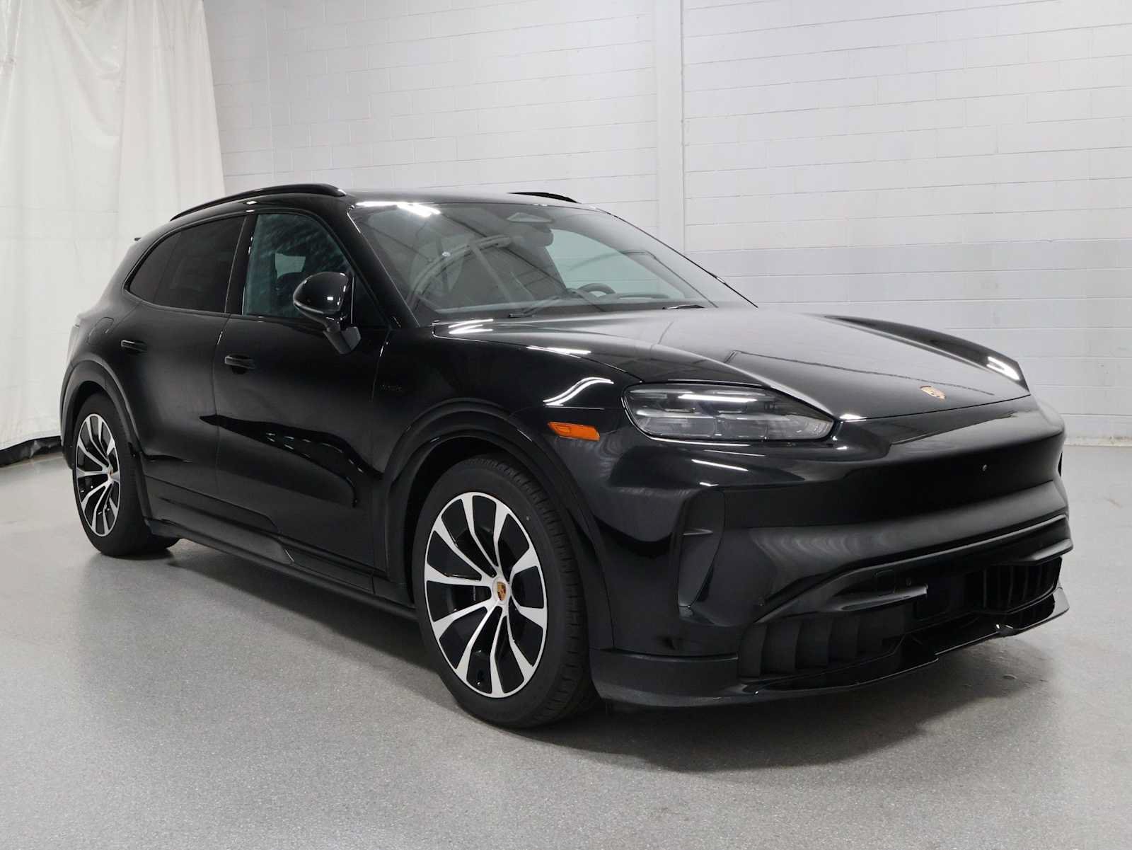 New 2026 Porsche Cayenne Electric AWD/4WD image 13
