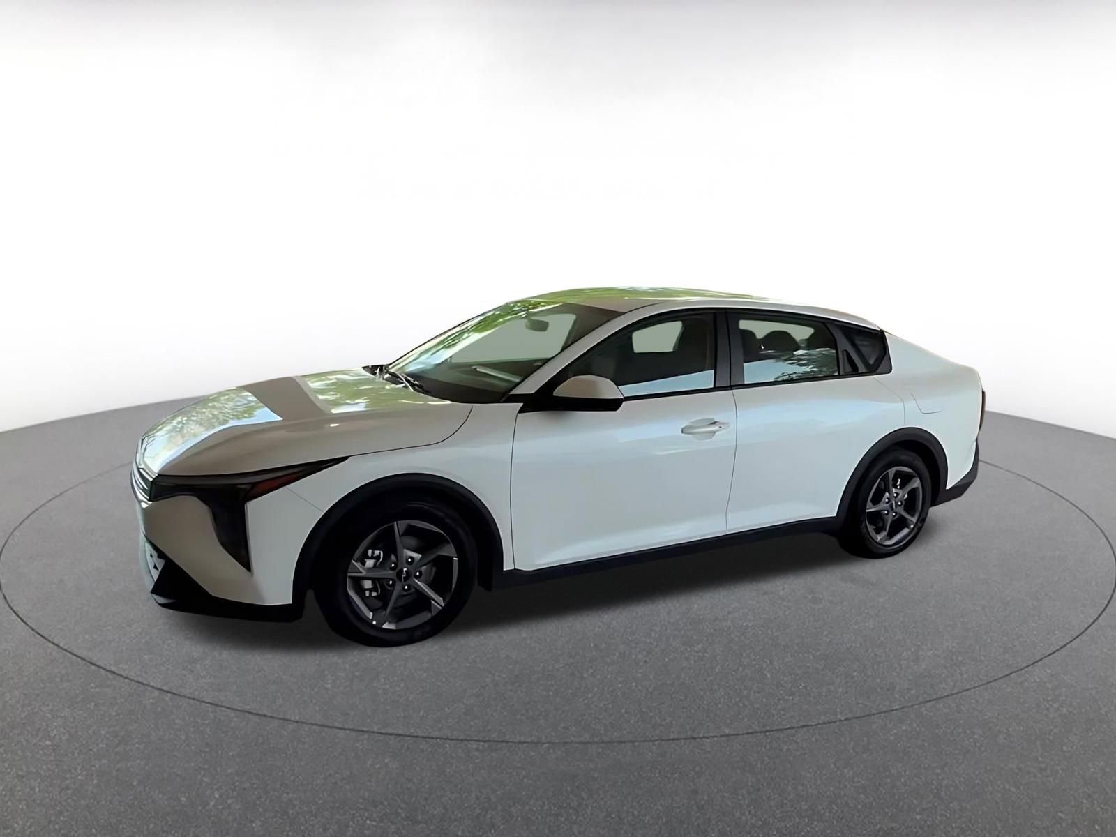 Used 2025 Kia K4 FWD image 7