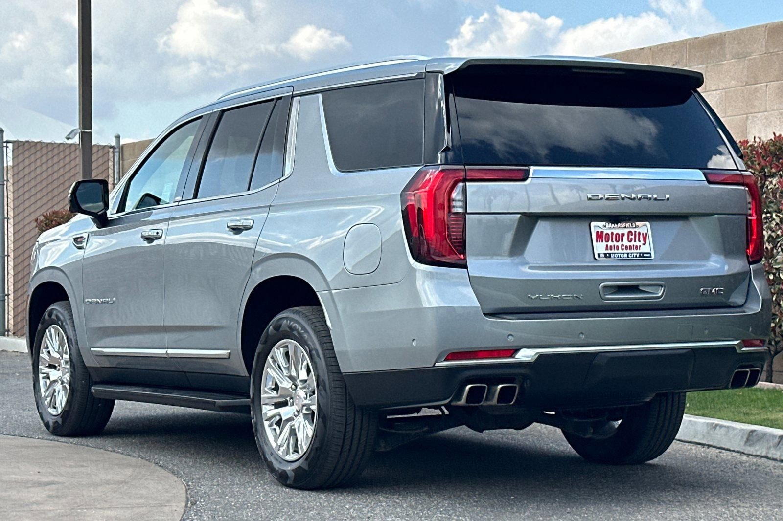 Certified 2025 GMC Yukon Denali image 6