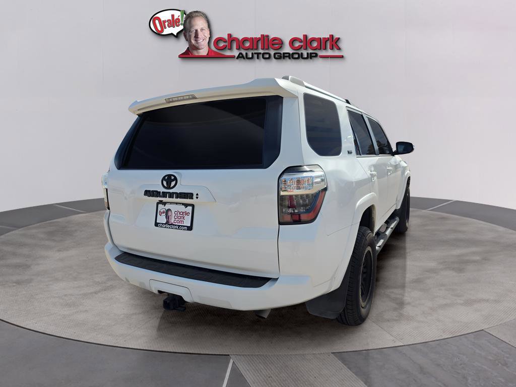 Used 2022 Toyota 4Runner SR5 Premium w/ Moonroof Package AWD/4WD image 7