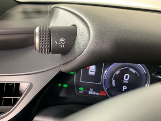 Used 2025 Lexus ES 300h w/ Luxury Package image 19