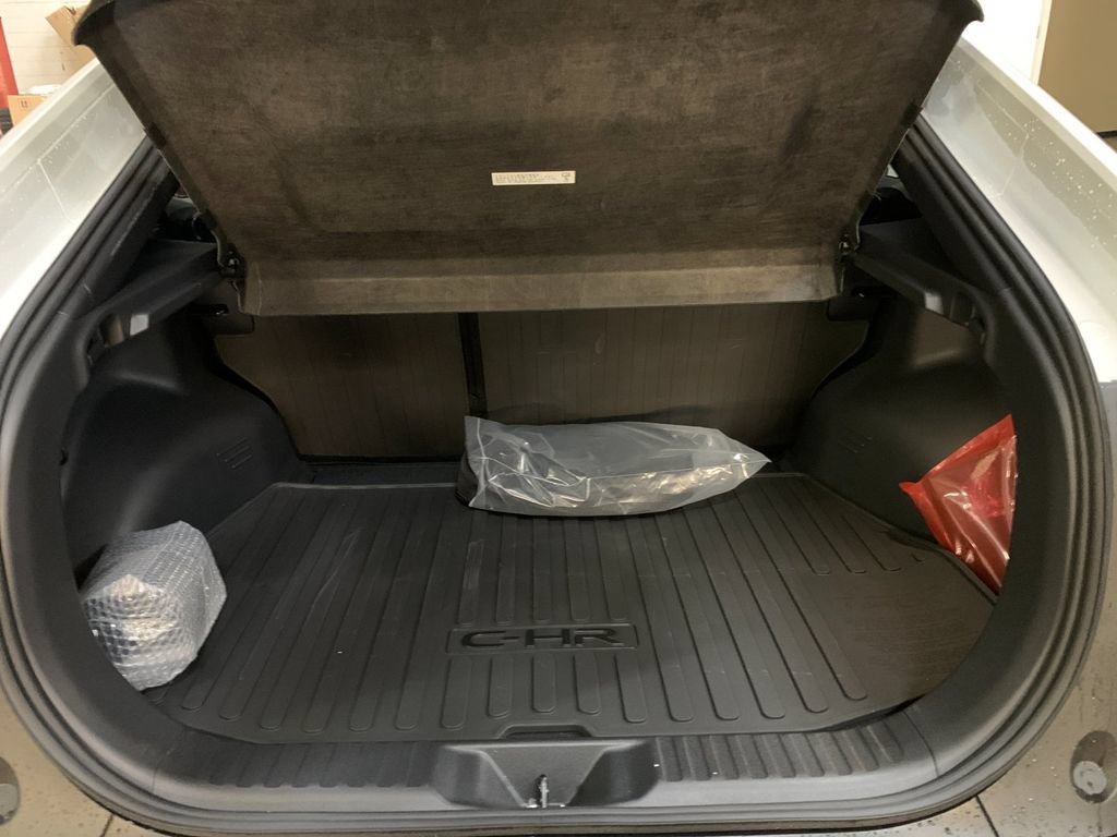 New 2026 Toyota C-HR AWD/4WD image 17