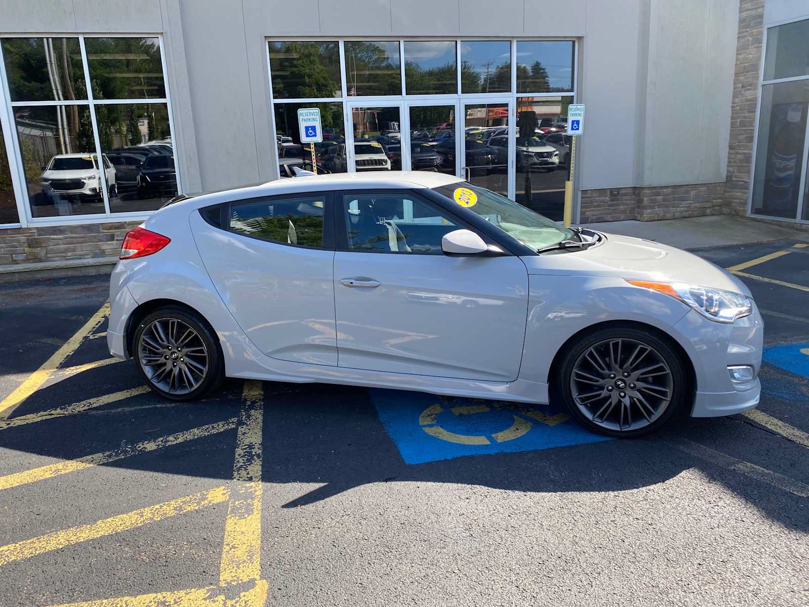 Used 2013 Hyundai Veloster RE:MIX Edition FWD image 14