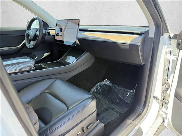 Used 2021 Tesla Model Y 2WD image 9