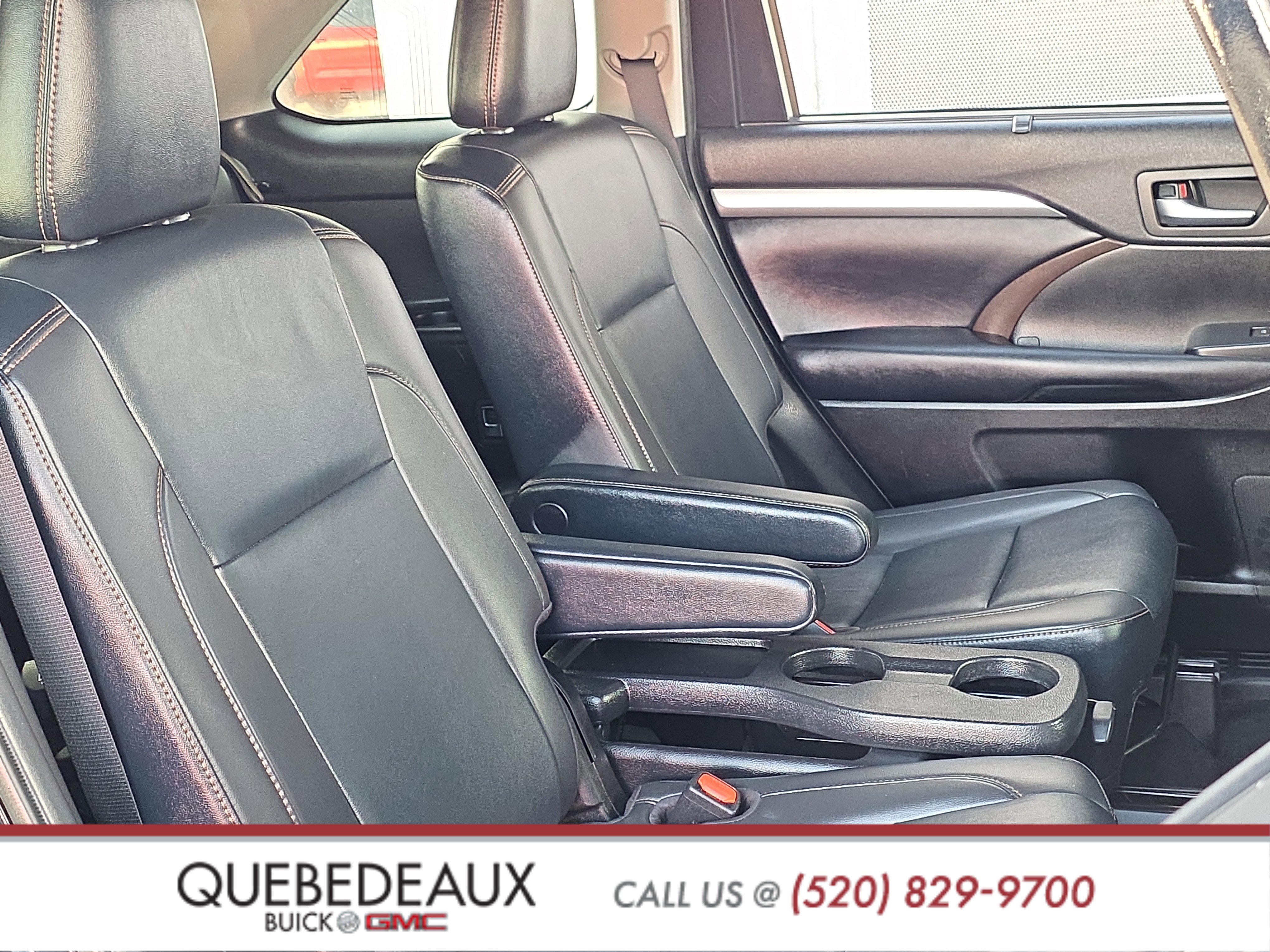 Used 2019 Toyota Highlander XLE AWD/4WD image 28