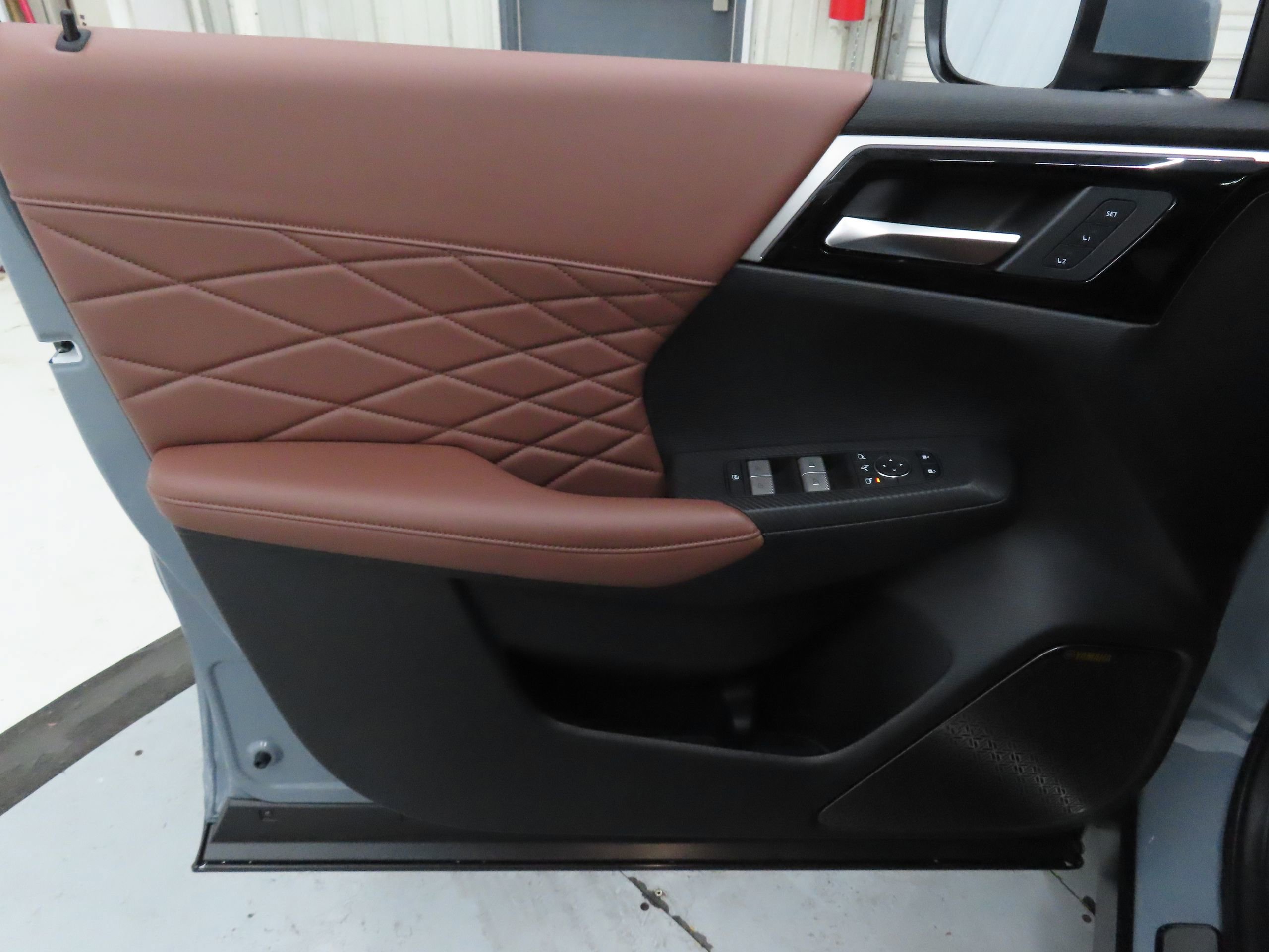 New 2026 Mitsubishi Outlander SEL image 9