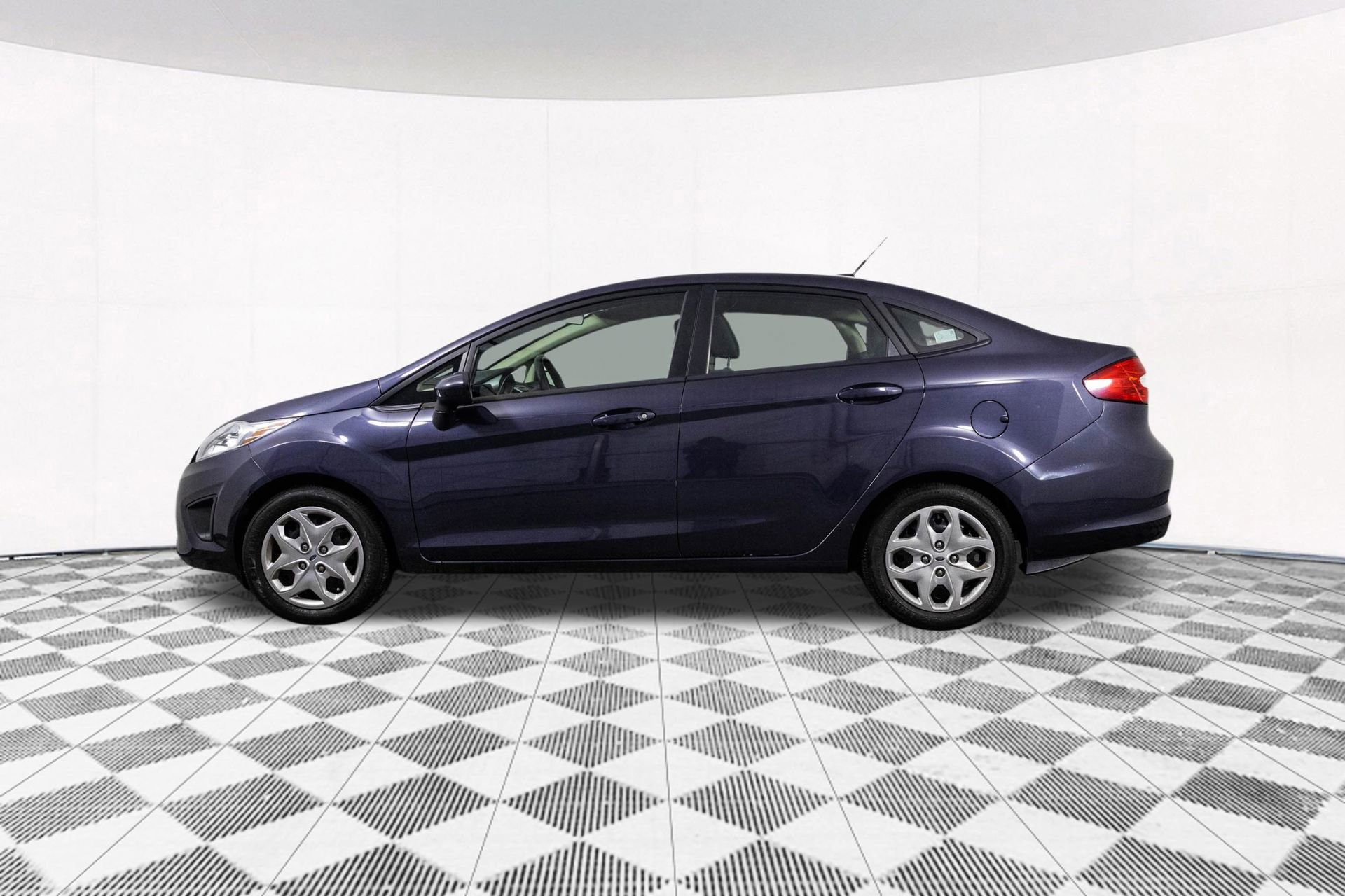 Used 2012 Ford Fiesta SE FWD image 10
