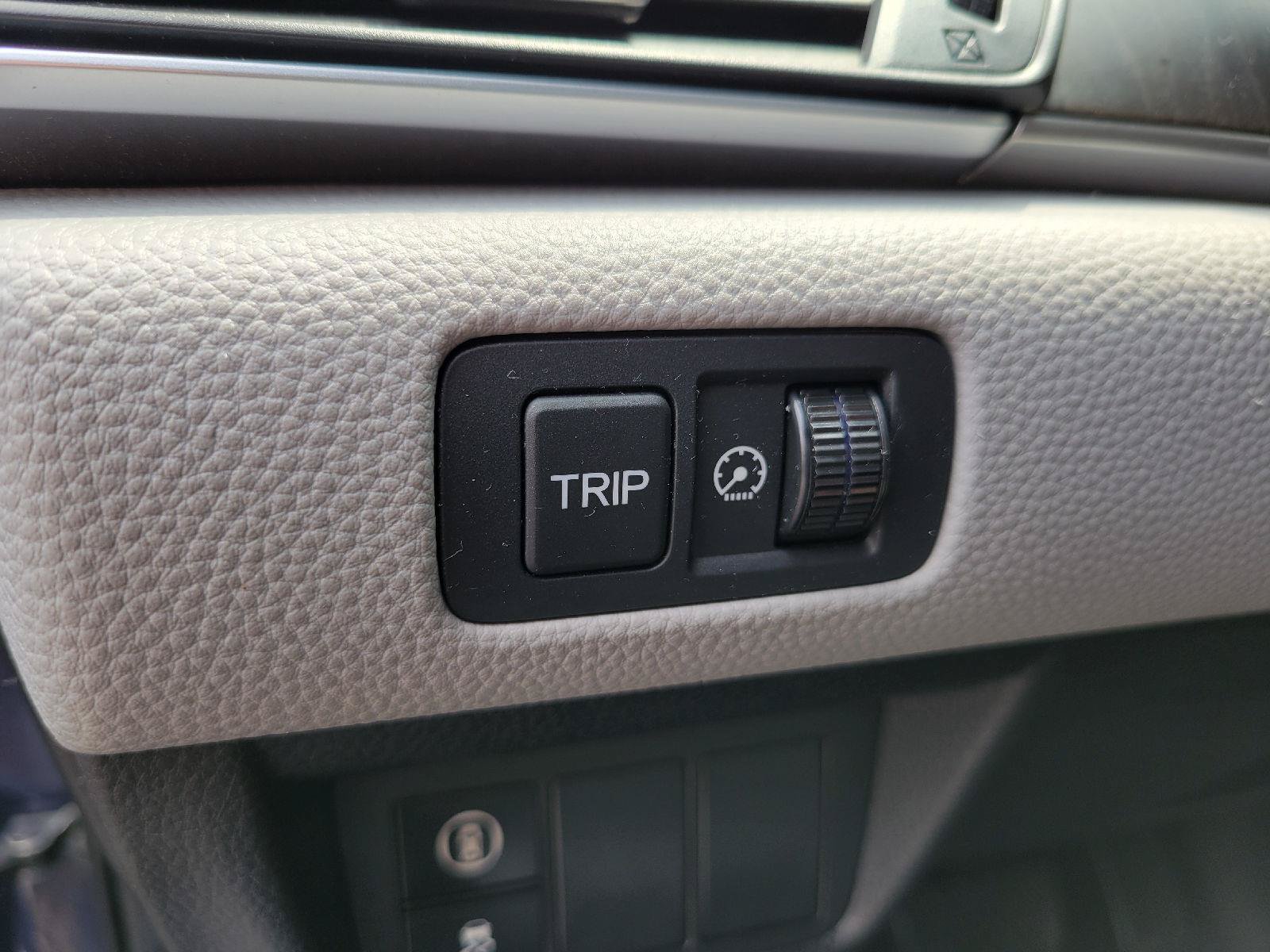 Used 2018 Honda Accord EX-L image 11