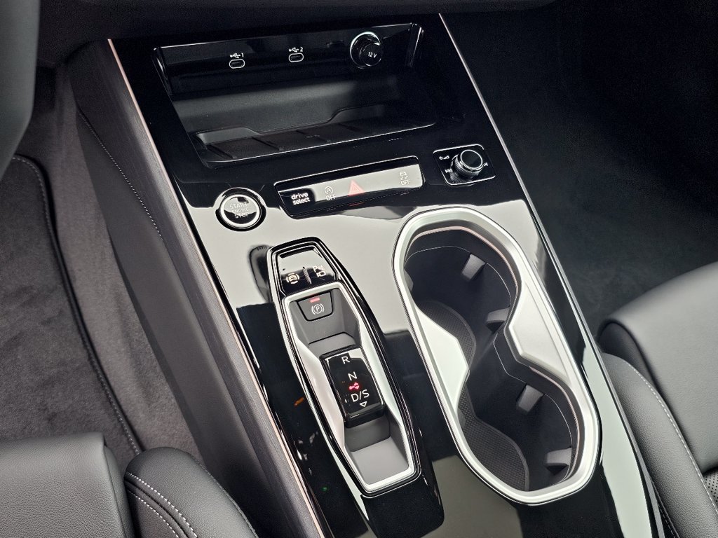 New 2026 Audi A6 Premium Plus AWD/4WD image 11